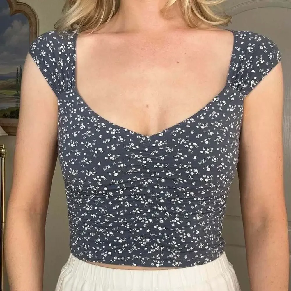 Hollister Ruched Sweetheart Floral Crop Top - Picture 3 of 7